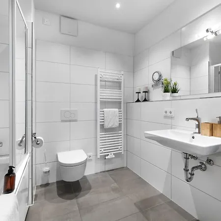 Apartment Ocean Sunrise- 3 Og, Ostseeblick, Balkon, Kamin *